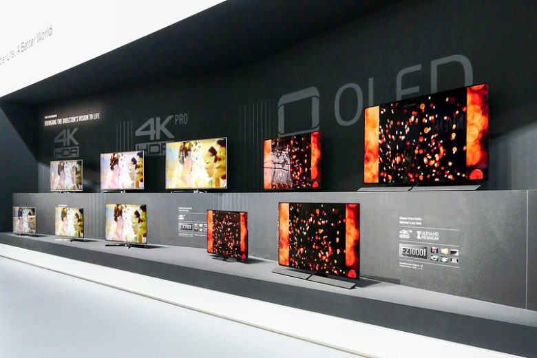 8 Best QLED TVs for Gaming 2023 – Buying Guide & Reviews