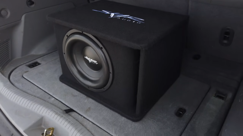 Skar Audio SDR-1X12D2 Single 12-inch Loaded Subwoofer Enclosure Demo