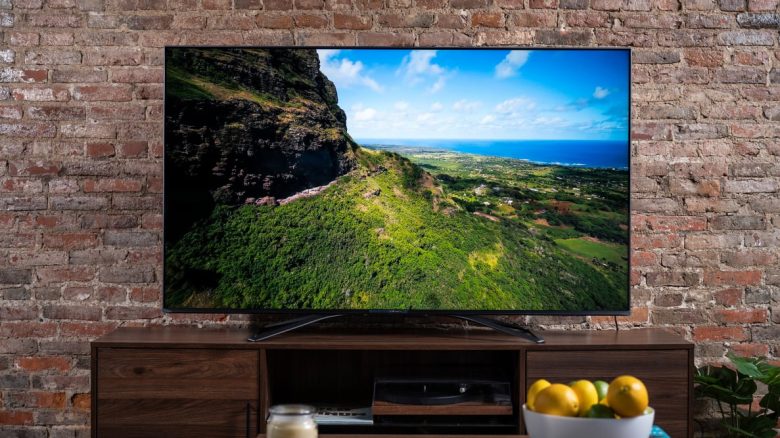 11 Best 4K Smart TVs For Movies 2023 – Top Picks for Dark Rooms